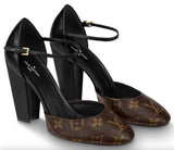 'Headline' Pumps
