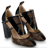 'Headline' Pumps